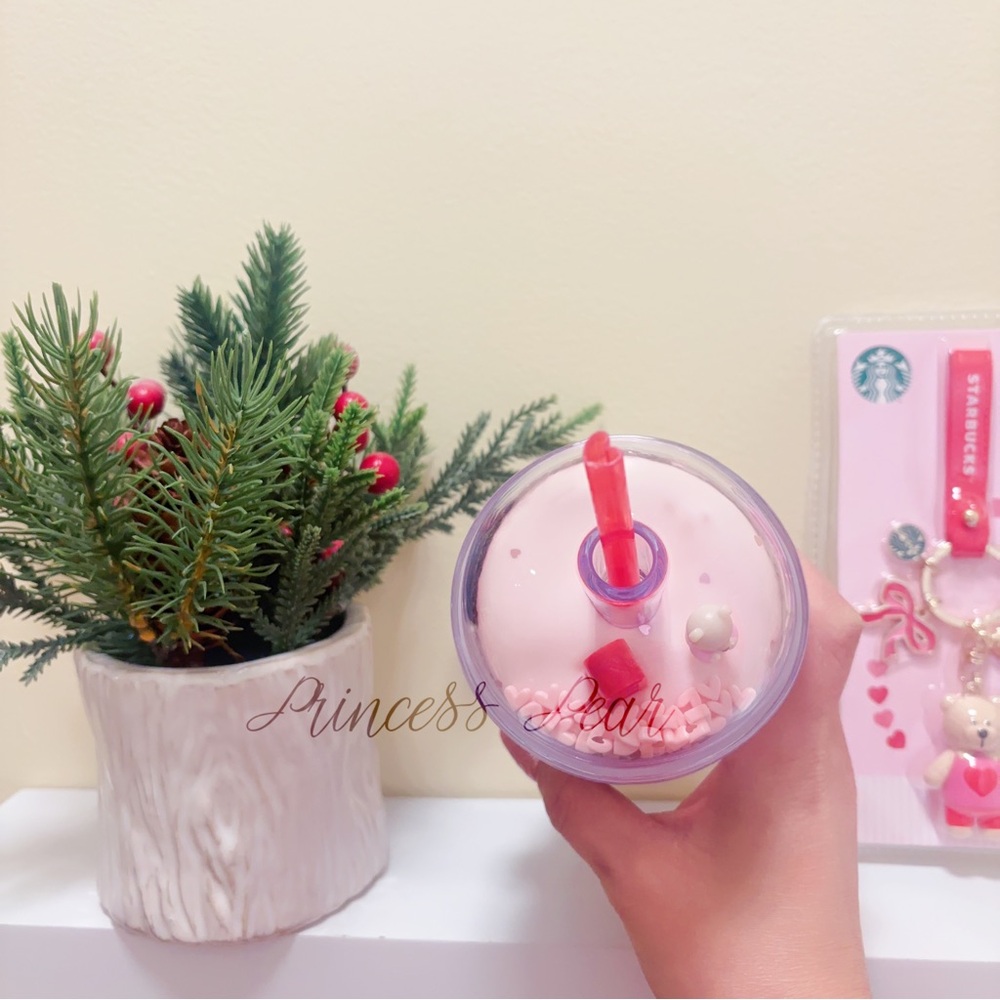 Starbucks Korea Valentine 2019 Bearista Dome Cup with keychain - Picture 4 of 9